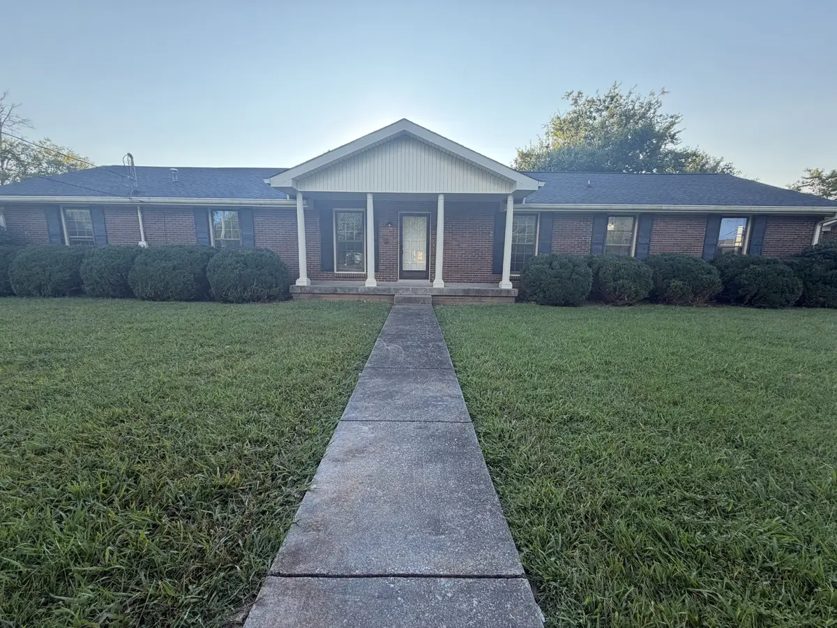 706 Windmere Dr, Lebanon, TN 37090 - #1