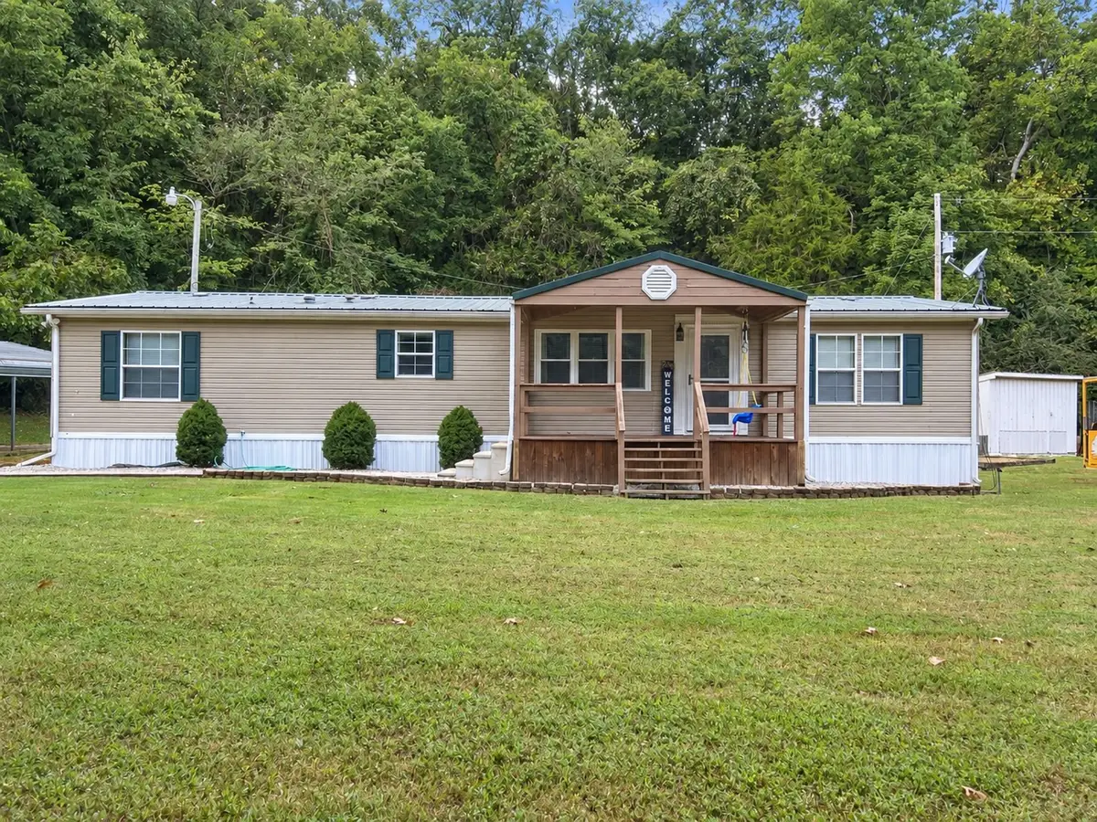 79 Duke Ln, Linden, TN 37096 - #1