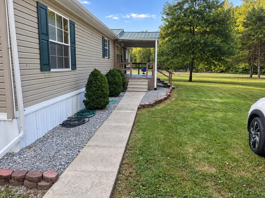 79 Duke Ln, Linden, TN 37096 - #3