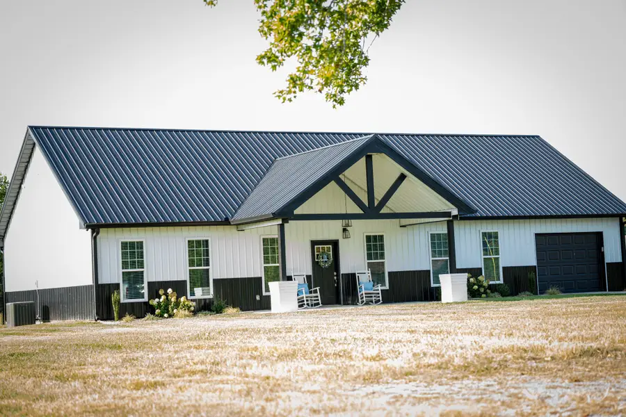 8705 Old Red Boiling Spgs Rd, Lafayette, TN 37083 - #2