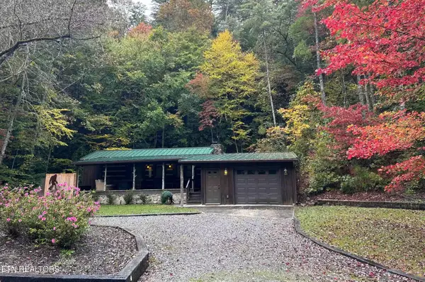 612 Stonegate Way, Townsend, TN 37882