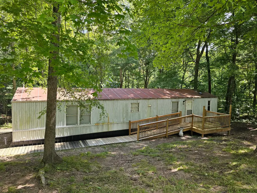 1882 Dunbar Rd, Woodlawn, TN 37191 - #2