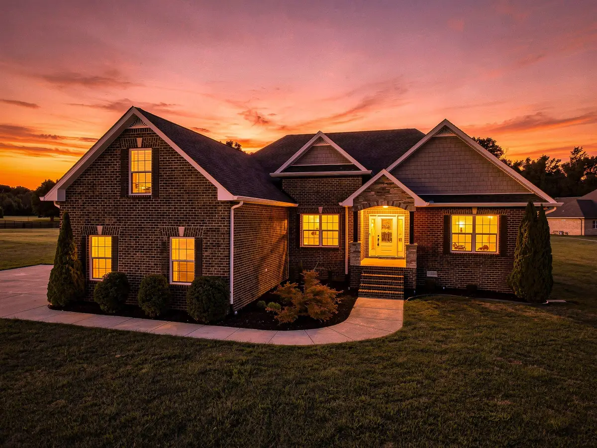 1043 Founders Ln, Portland, TN 37148 - #1