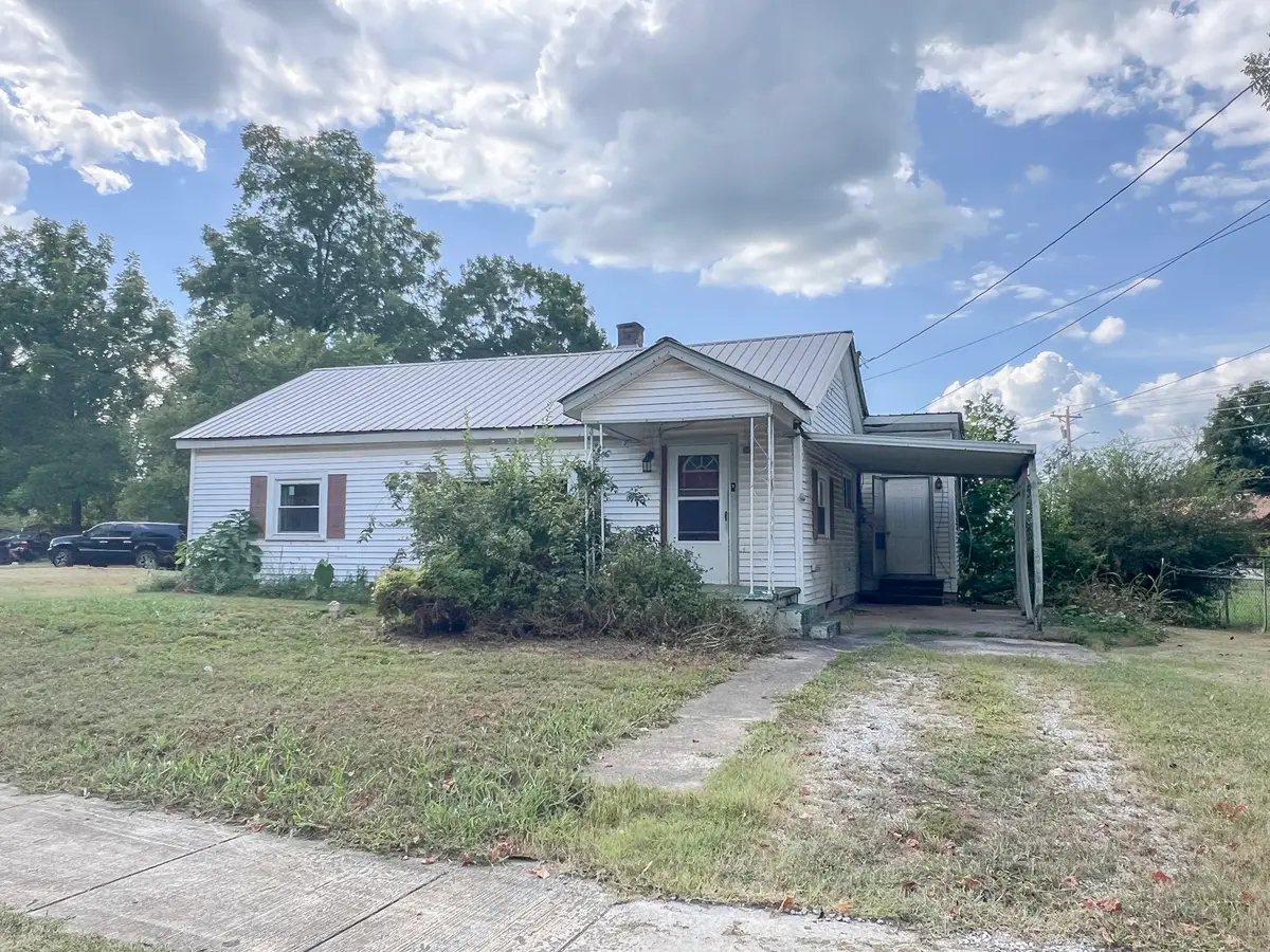 617 E Main St, Decherd, TN 37324 - #1