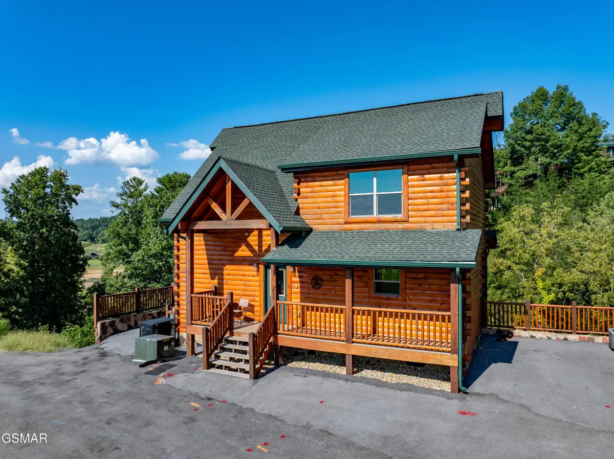 1802 Stone Wood Way, Pigeon Forge, TN 37862 - #1