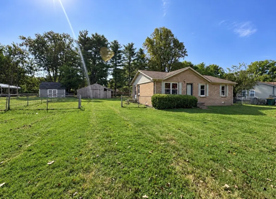 817 Belle Dr, Spring Hill, TN 37174 - #2