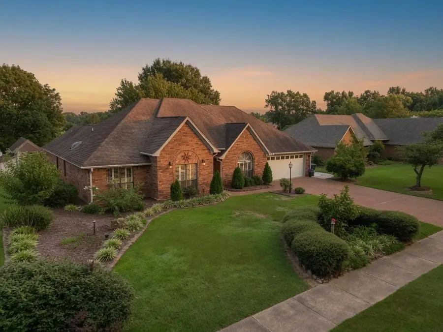 3626 Appling Lake Dr, Bartlett, TN 38133 - #2