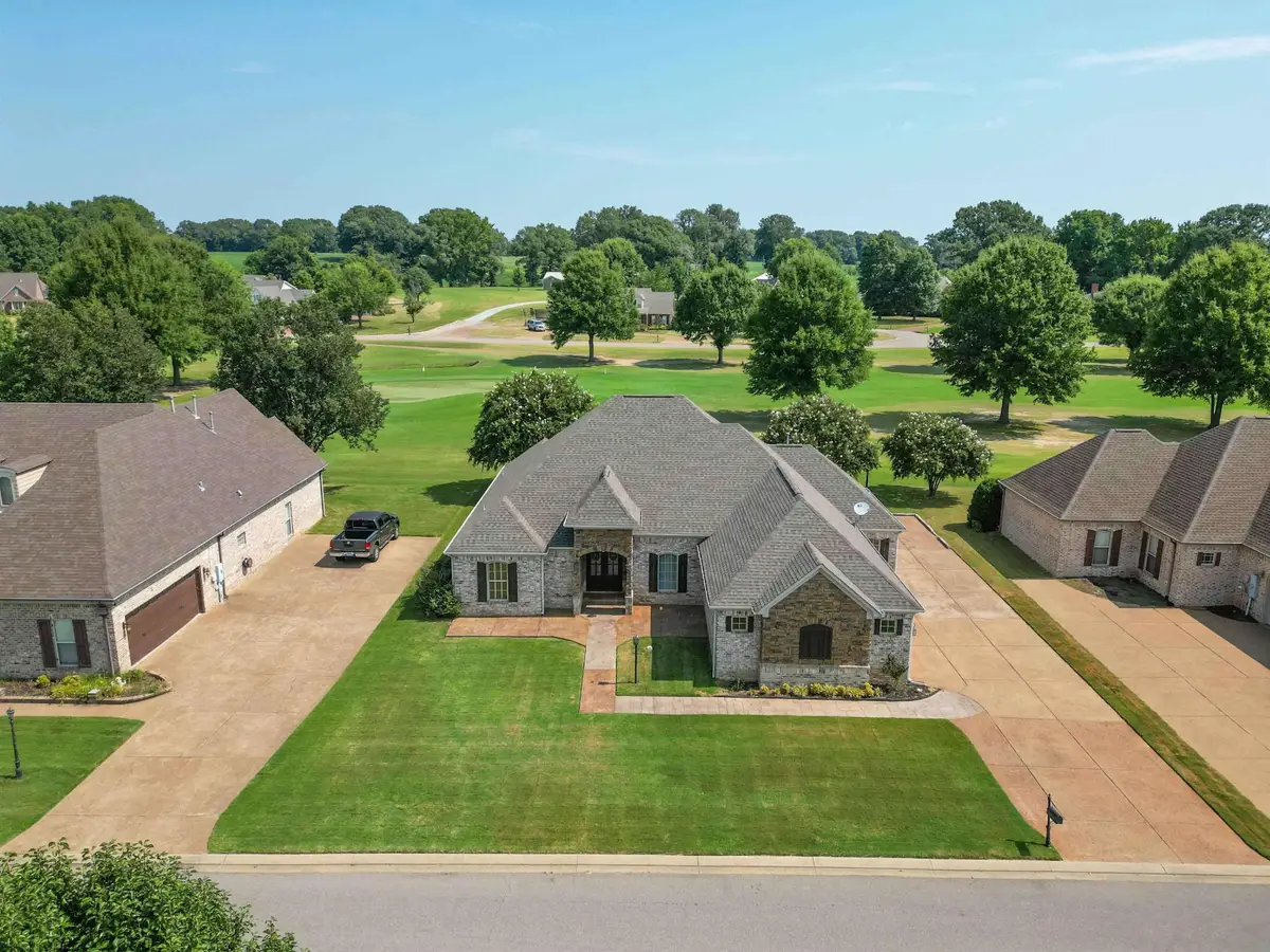 230 Torrey Pines Cv, Covington, TN 38019 - #1