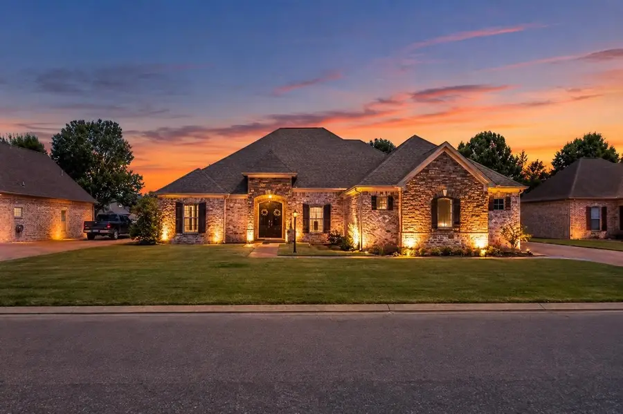 230 Torrey Pines Cv, Covington, TN 38019 - #2