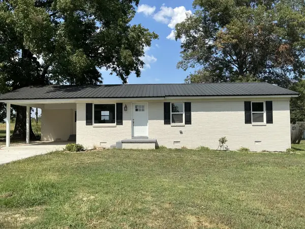 52 Scarbough East Ave, Friendship, TN 38034