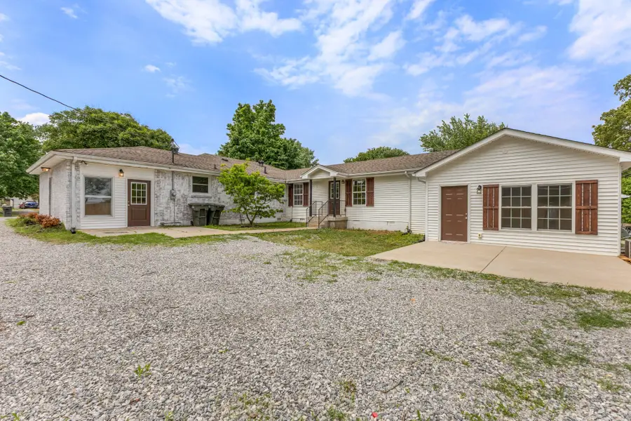 1704 Woodside Dr, Springfield, TN 37172 - #3
