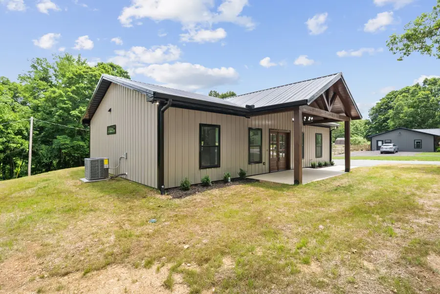 701 Oak Grove Rd, Goodspring, TN 38460 - #3