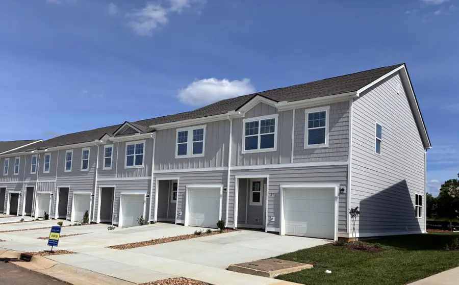 241 Darlington Dr, Dickson, TN 37055 - #2