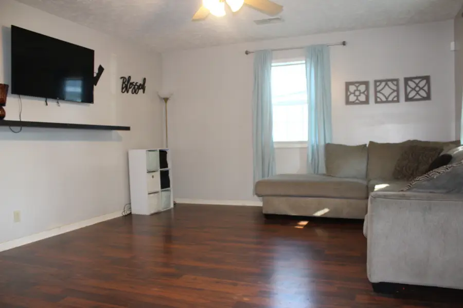 91 Holly St, Jackson, TN 38301 - #2