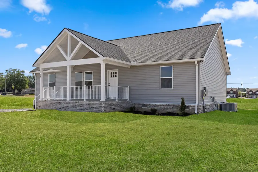 129 Martha Circle, Lafayette, TN 37083 - #3