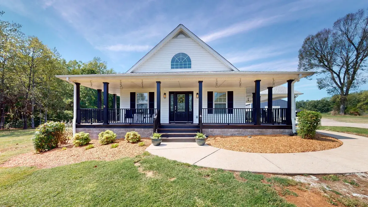 305 Maxwell Branch Rd, Cottontown, TN 37048 - #1