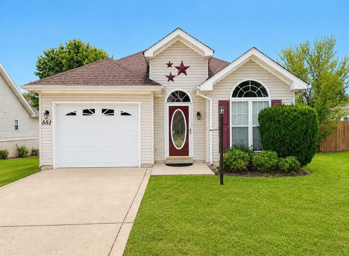 551 Albion Cir, Gallatin, TN 37066 - #1