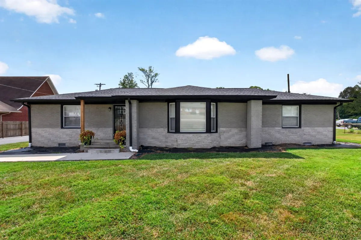 805 W Broad St, Smithville, TN 37166 - #1