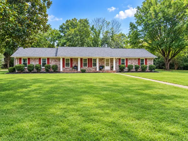 146 W Clearview Dr, Murfreesboro, TN 37128