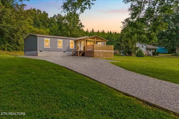 143 Greenbriar Rd, Sweetwater, TN 37874
