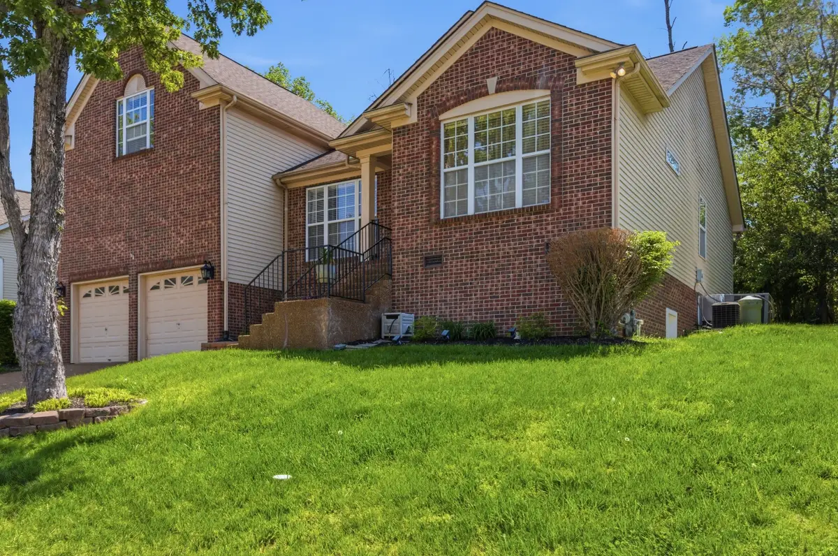 2965 Harbor Lights Dr, Nashville, TN 37217 - #1