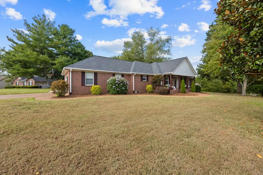 1508 Creekstone Dr, Columbia, TN 38401 - #2