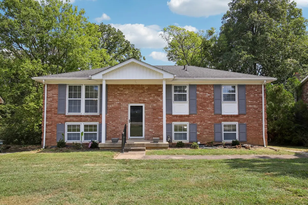 312 Honeyhill Dr, Nashville, TN 37217 - #1