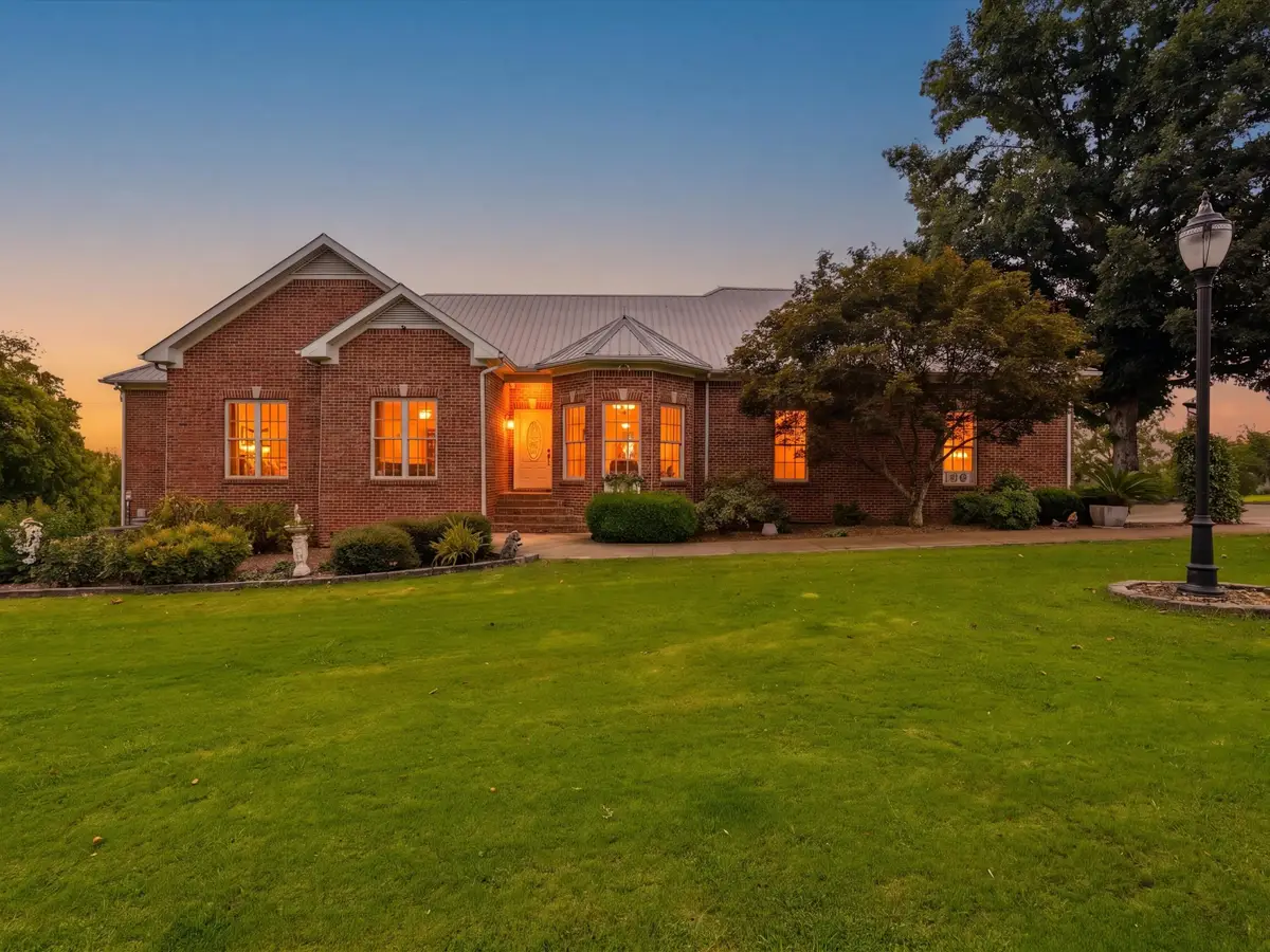 1094 Old Elkton Pike, Fayetteville, TN 37334 - #1