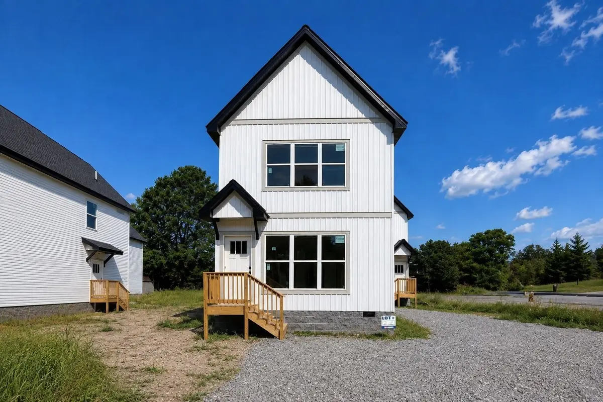 212 2nd St, Guthrie, KY 42234 - #1