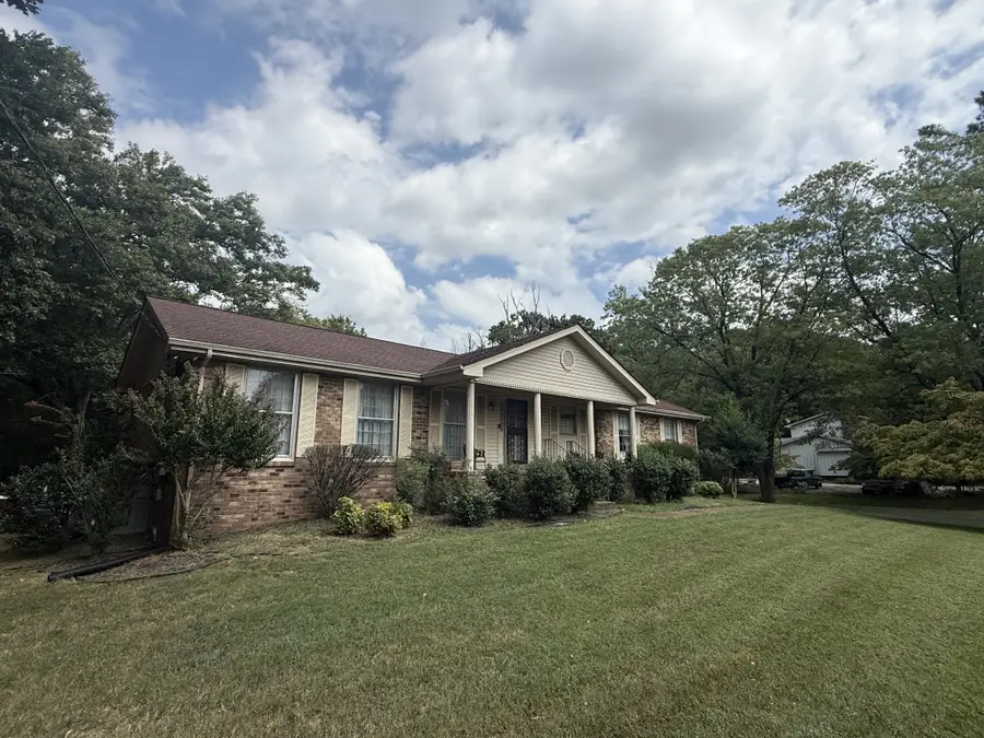 131 Bluegrass Pkwy, Lebanon, TN 37090 - #2