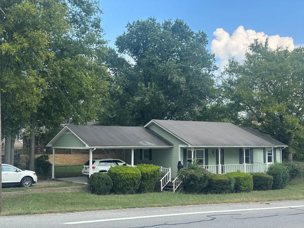 137 Shelbyville Hwy, Fayetteville, TN 37334 - #1