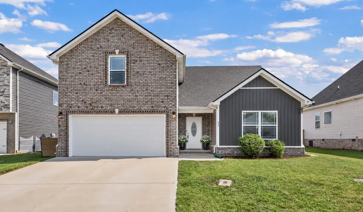 917 Burley Barn Rd, Clarksville, TN 37042 - #1