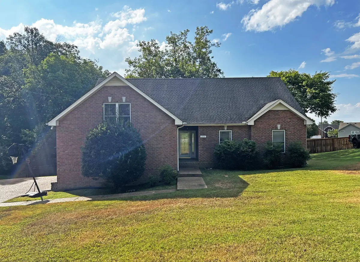 2110 Creek Trl, Goodlettsville, TN 37072 - #1