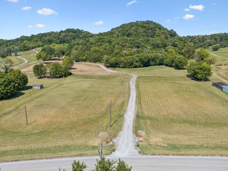 4828 Harpeth Peytonsville Rd, Thompsons Station, TN 37179 - #2