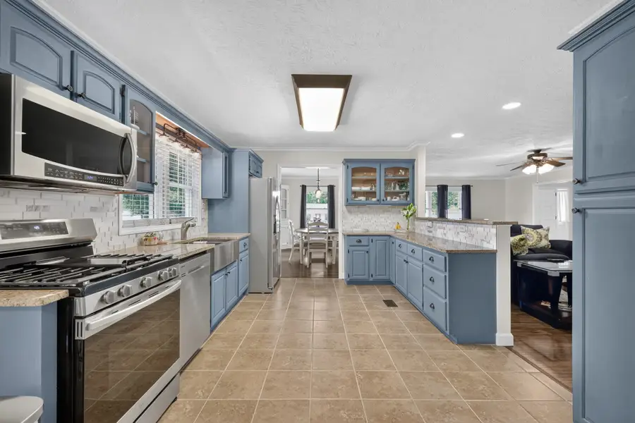 105 Hood Trl, Portland, TN 37148 - #3