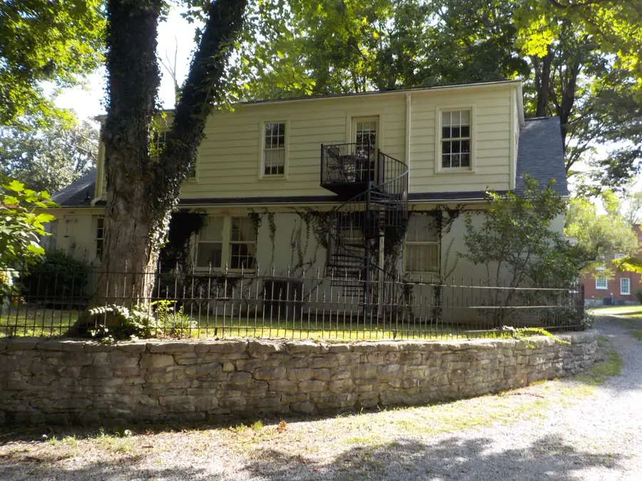 216 N Hume Ave, Gallatin, TN 37066 - #2