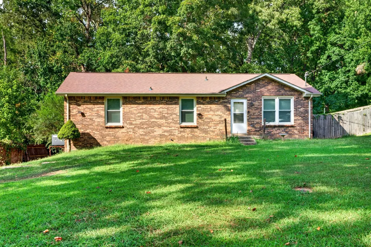 405 Corinne Cir, Clarksville, TN 37040 - #1
