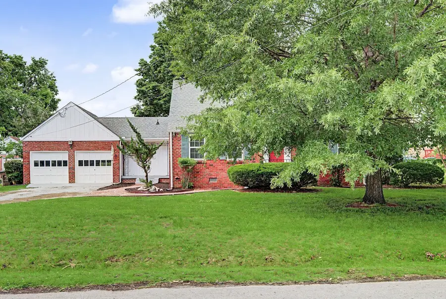 2840 Blue Brick Dr, Nashville, TN 37214 - #2