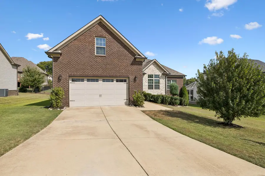 628 Josef Cir, Columbia, TN 38401 - #2