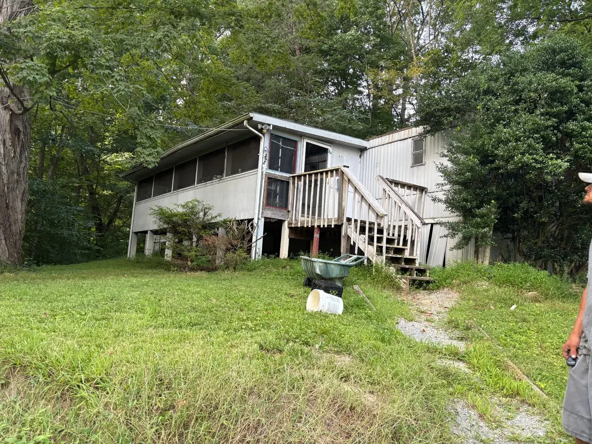 151 Big Springs Ln, Jacksboro, TN 37757 - #1