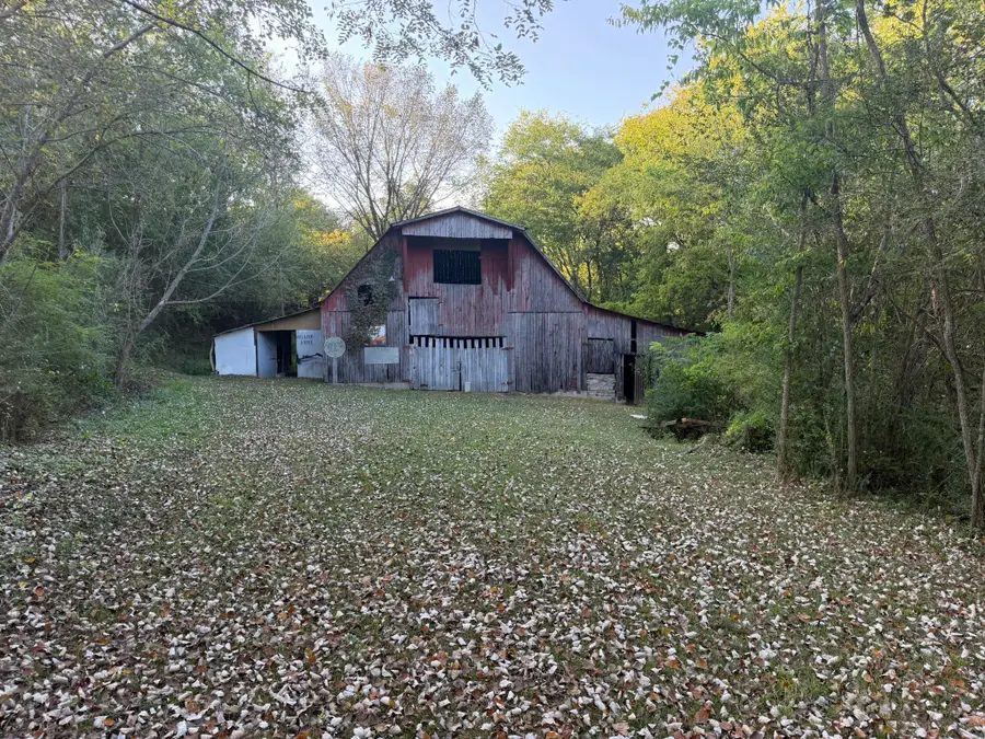 300 W Main St, Auburntown, TN 37016 - #2