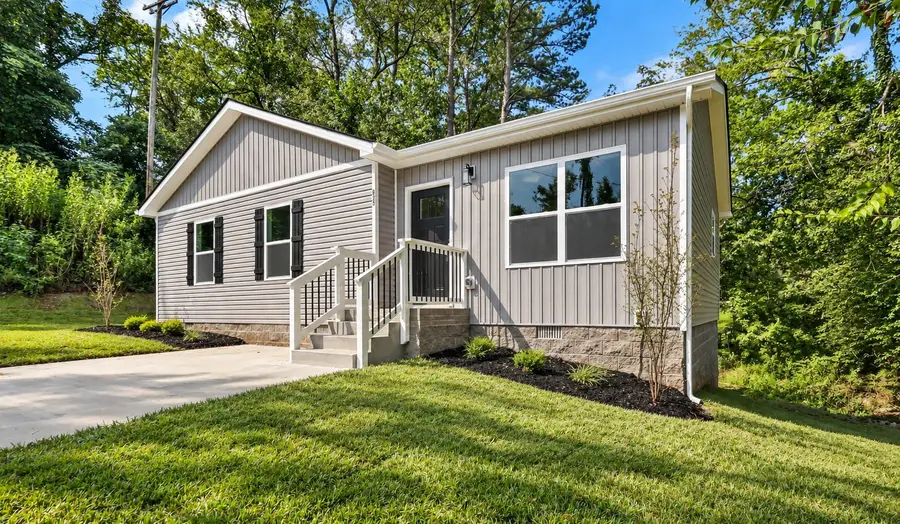 825 Elder St, Clarksville, TN 37040 - #3