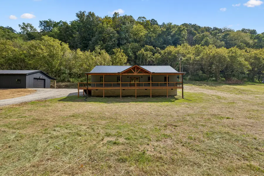194 Sloan Branch Rd, Pleasant Shade, TN 37145 - #3