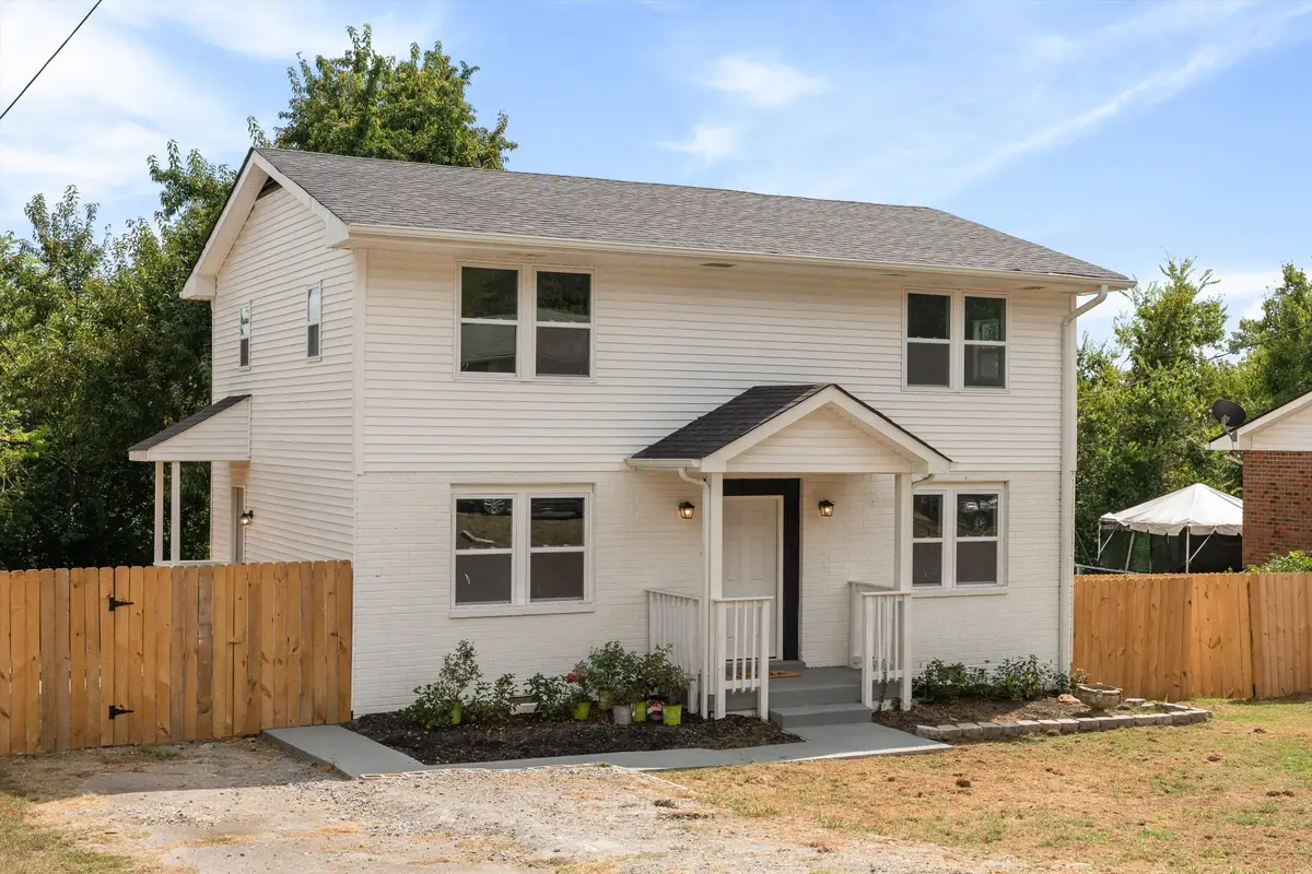 2513 Bethwood Dr, Nashville, TN 37207 - #1