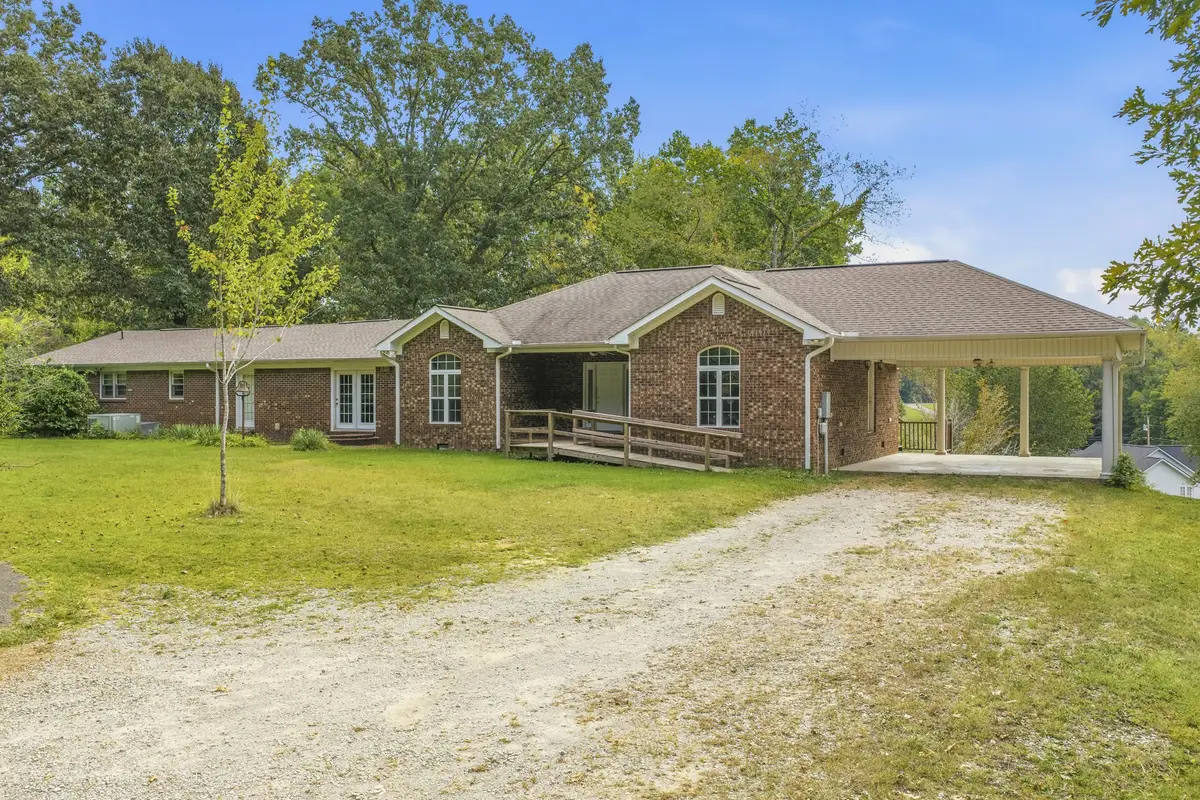 221 Dickson Ln, Parsons, TN 38363 - #1