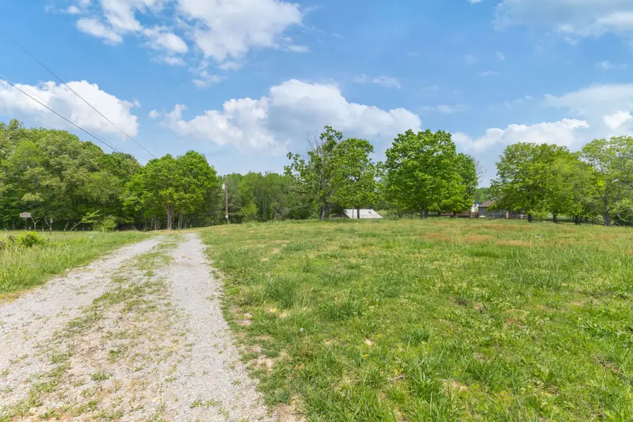 671 Poplar Ridge Rd, Chapmansboro, TN 37035 - #3