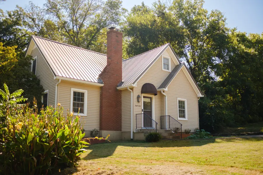 801 Elm St, Columbia, TN 38401 - #3