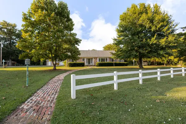 313 Hickory Dr, Shelbyville, TN 37160