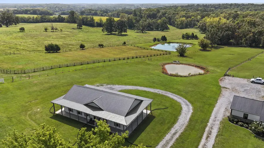 1195 Highway 52 E, Portland, TN 37148 - #3