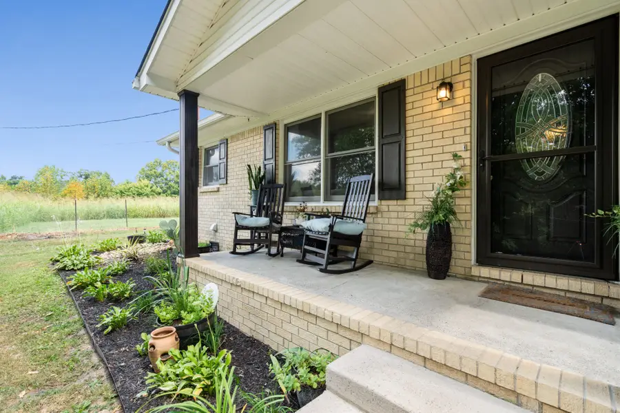 818 Dale Ridge Rd, Dowelltown, TN 37059 - #2